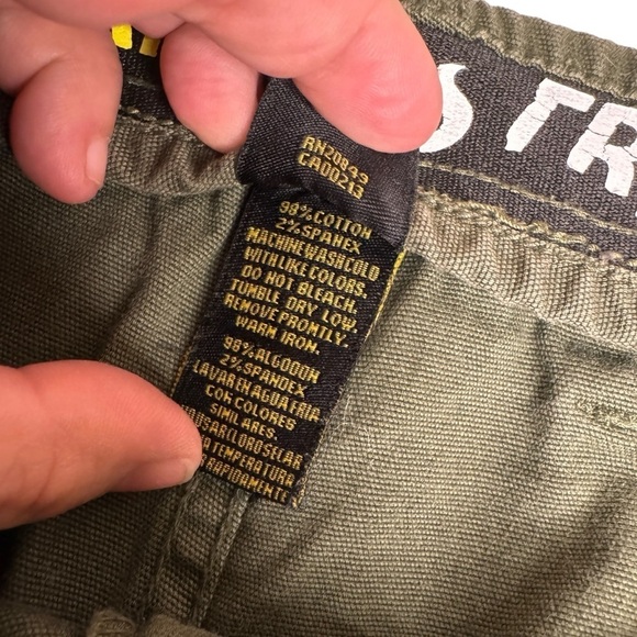 Stanley Cargo Shorts with Stretch in Olive army green Mens size 40 - Picture 7 of 10